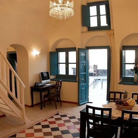 Santorini Luxury 5* Fira (Santorini)